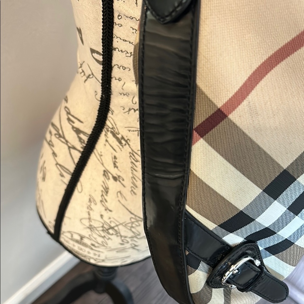 EUC Authentic Burberry Nova Check Hobo - Picture 5 of 16